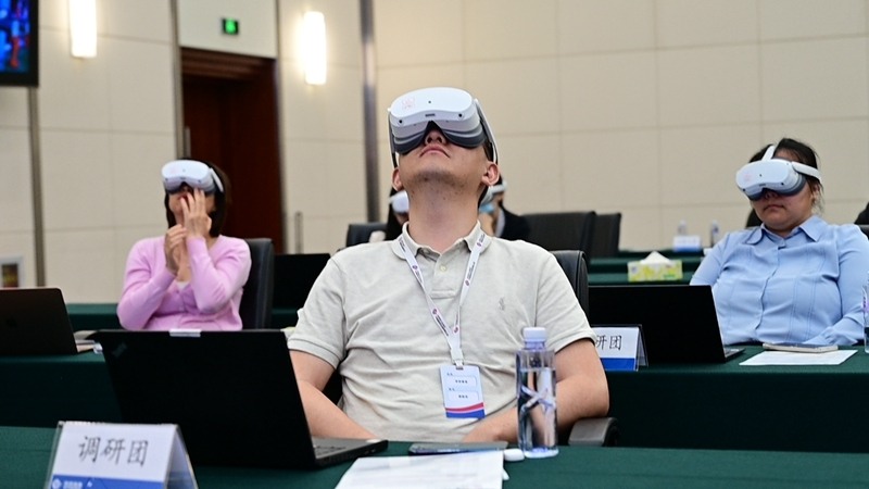 虚拟现实助力海上油气平台数字化调研与参观体验