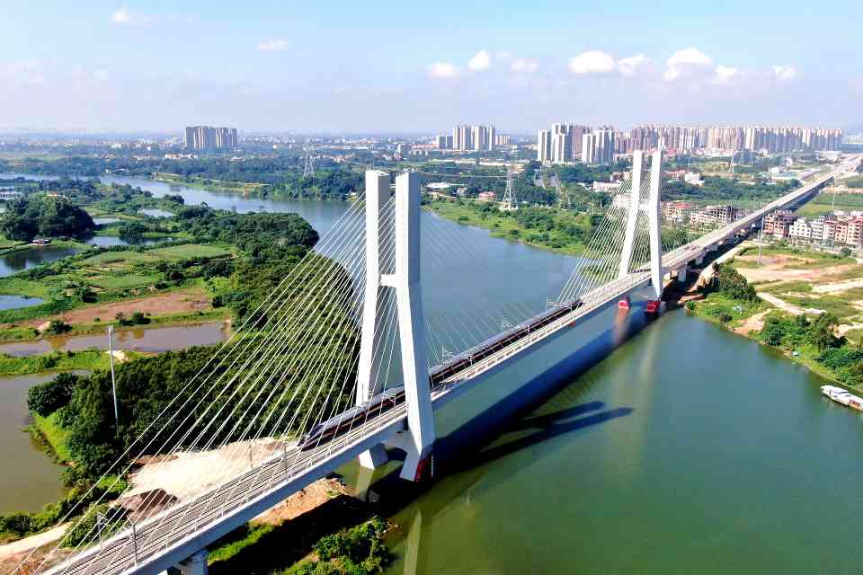 广汕高铁正式开通运营 广州至汕尾最快1小时内到达