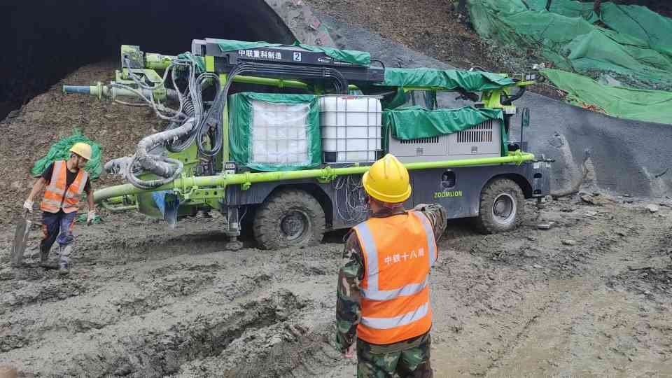 助建多个“世纪工程”，中联重科湿喷机展“先锋”实力_创启达优科机械