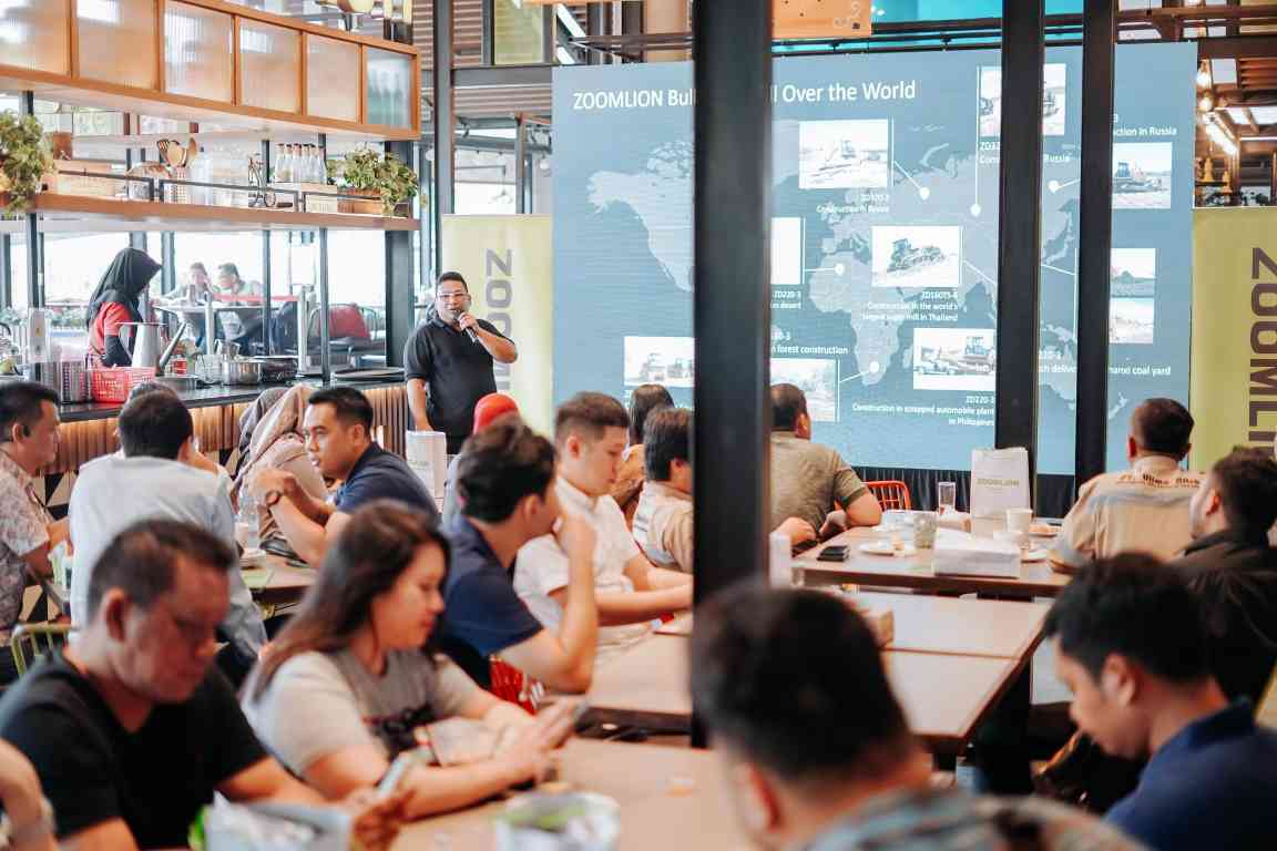 中联重科印尼土方机械推广会斩获订单