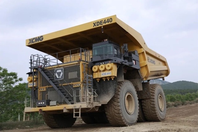 满满新动能！徐工机械“含新量”十足_创启达优科机械