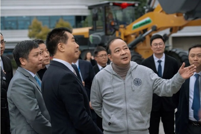 工程机械电动化迈入新阶段，龙工携手宁德时代深化合作