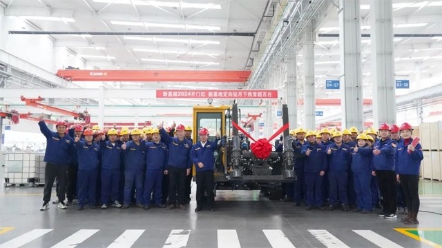 单月下线首超百台......徐工基础创造新速度！_创启达优科机械