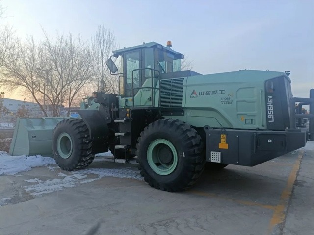 山东临工新能源装载机“电”靓祖国北疆_创启达优科机械