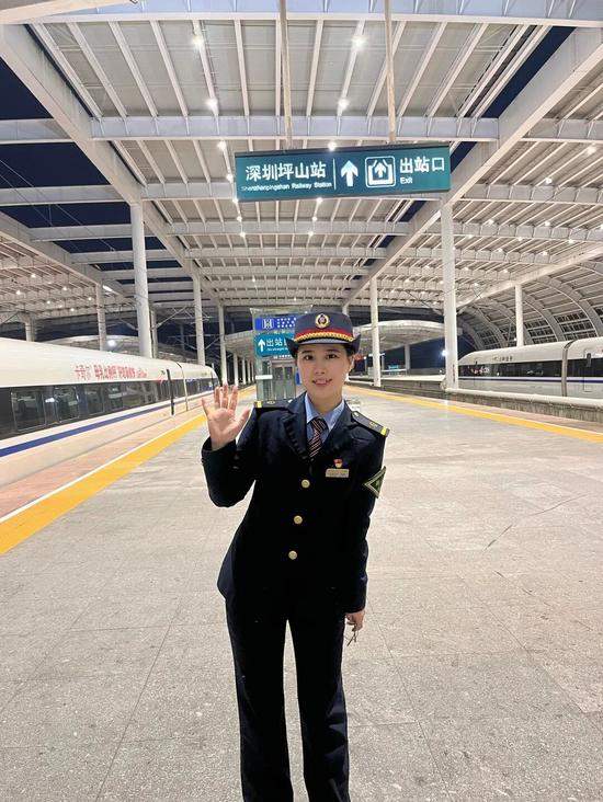 铁路人2025年最后一站：坚守与成长的故事