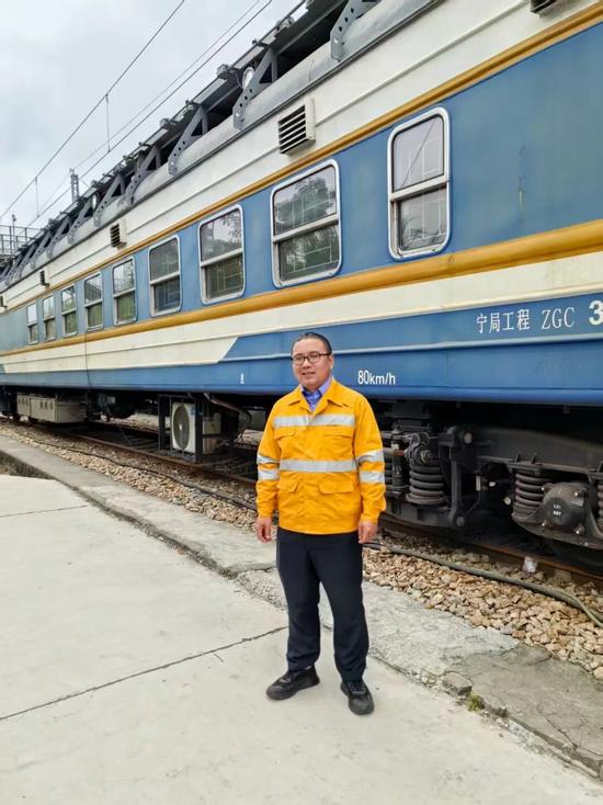 铁路人2025年最后一站：坚守与成长的故事