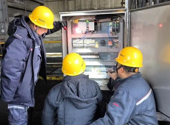 党员突击队4昼夜攻坚完成翻车机大修，智慧改造提升运行效率