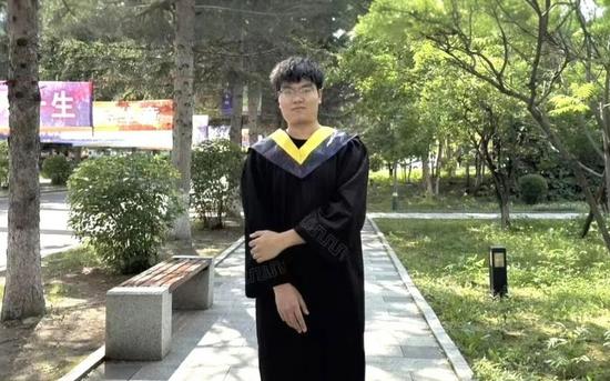 从校园到高炉：一名新员工的职场淬炼与成长蜕变